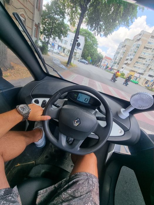 Renault Twizy 80