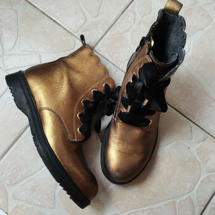 Детски апрески/ботуши 35 и 36 номер