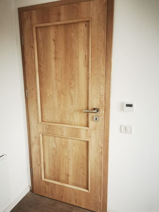 Vând 3 foi de ușă pal plin PortaDoors Nova 3.1, negociabil pentru vanzare rapida