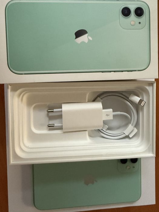 Телефон iPhone 11, 64 GB