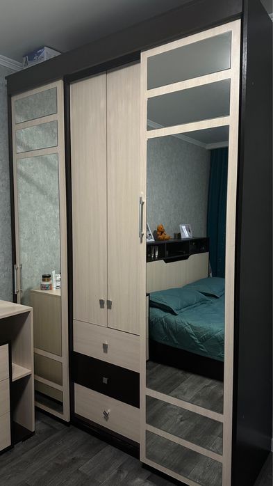 Спальный гарнитур б/у