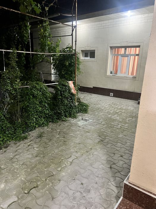 Продаётся дом в Мирзо-Улугбекском районе (центр Луначарского)