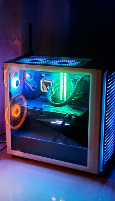 Ўйин учун мўлжалланган компютер сотилади