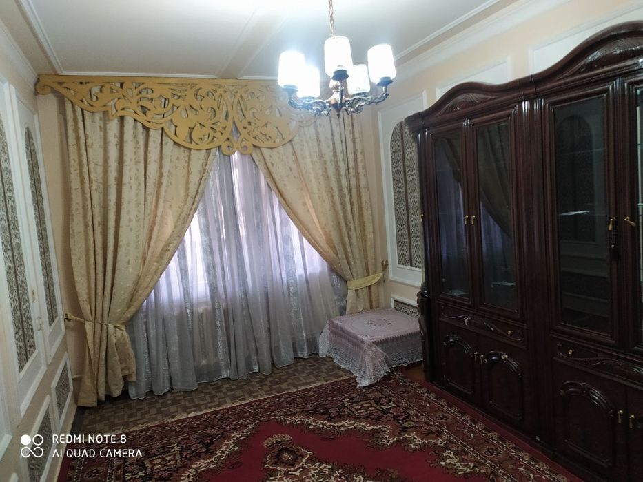 Olmazor tumani Beruniy 3 da kvartira sotiladi