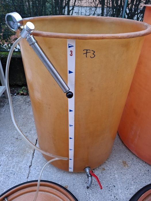 Butoi fibra de sticla pentru vin