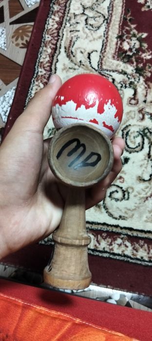 Vând/schimb kendama+tama sweets
