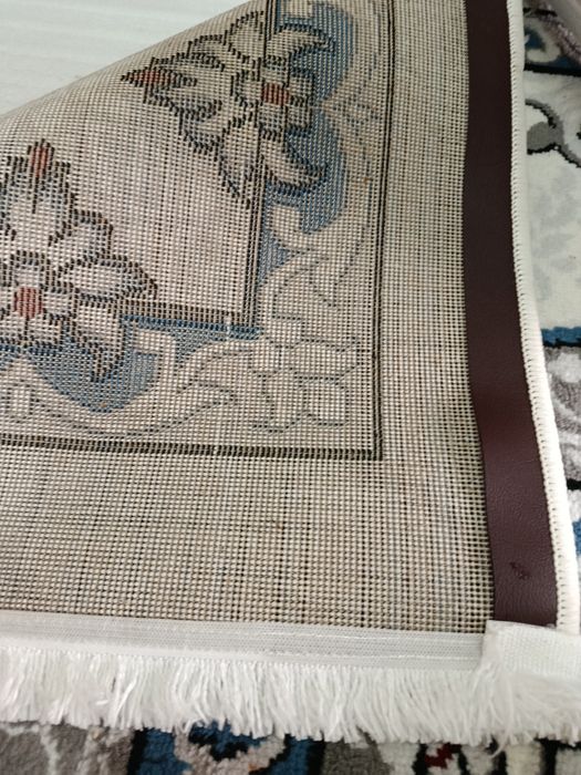 Гилам сотилади 5*3,5 , калин  сифатли л