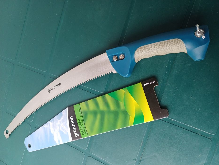 Ferăstrău  de tăiat  crengi