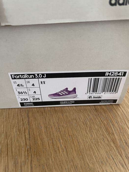 Почти нови маратонки Adidas 36 2/3 номер