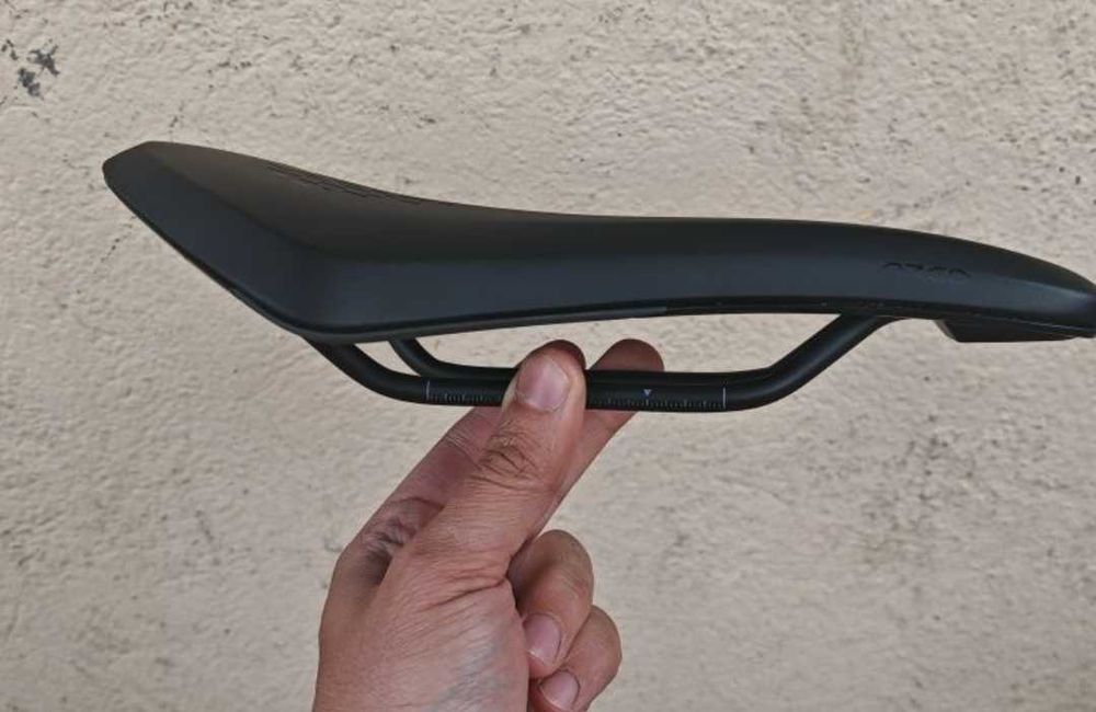 Sa bicicleta Fizik Terra Argo, noua