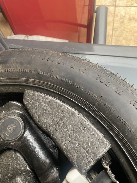 Vind rezerva slim bmw  completa cric , coarba pana , si  cui bmw