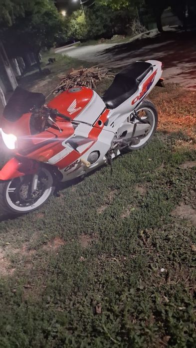 Vand HONDA cbr 600F