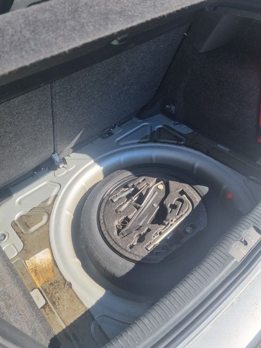 Продавам VW  GOLF 5