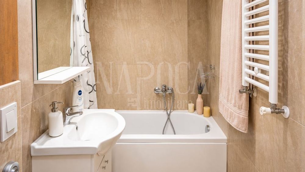 Apartament o camera de vanzare in Nufarul Oradea.
