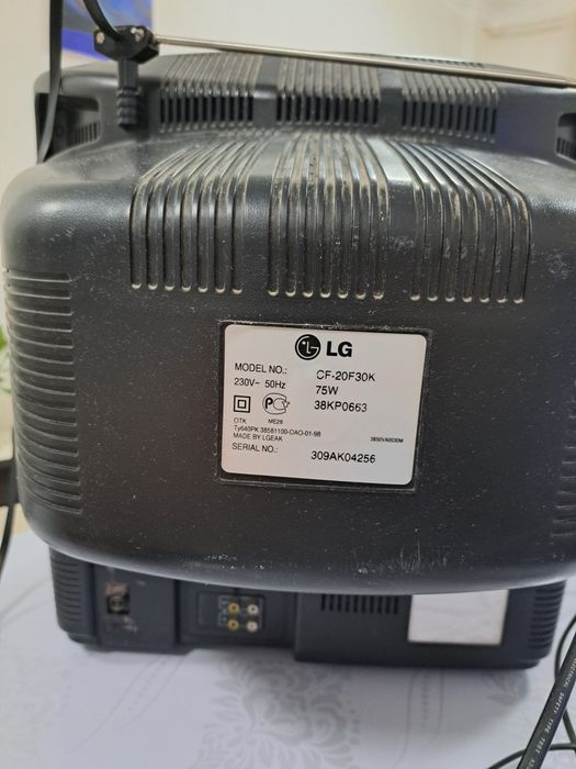 Телевизор LG отличном состоянии оригинал.