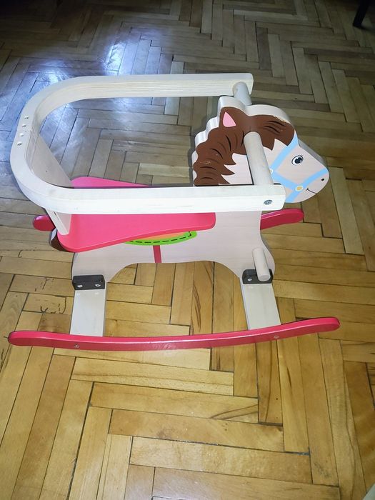 Детско конче люлка