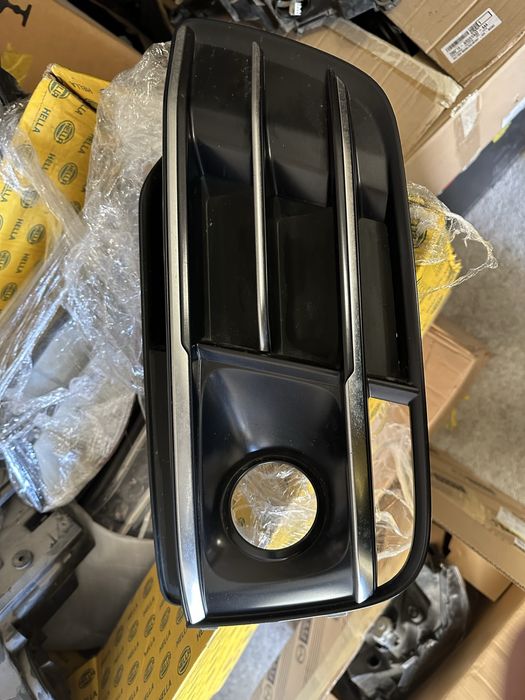 Audi Q5 S-line долни решетки предна броня 17-20г