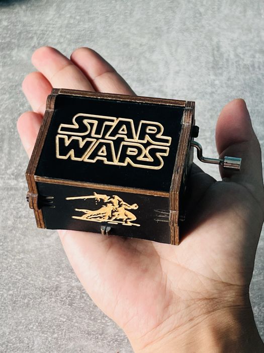 Музикална кутия Star Wars с манивела