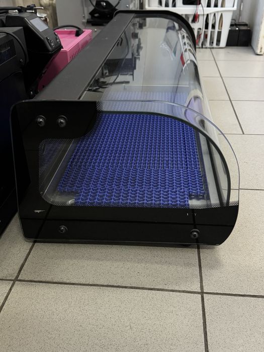 Холодильная витрина настольная carboma