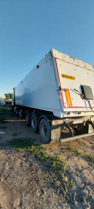 VOLVO 12 года продам