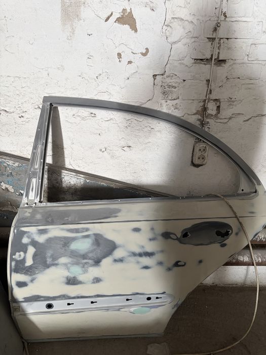 Задняя дверь мерседес лупарь