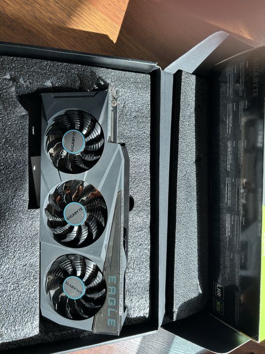 RTX 3080 10 GB Gigabyte Eagle gaming