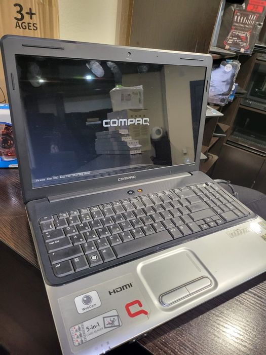 Продам офисный ноутбук compaq