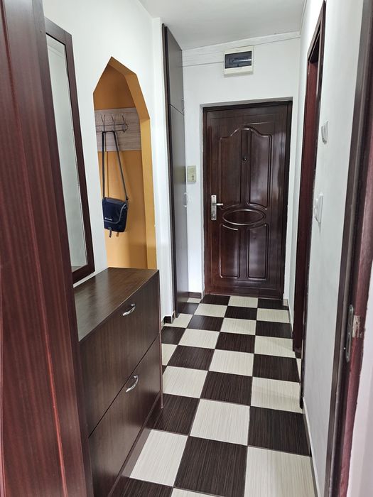 Închiriez apartament cu o cameră,  Oradea