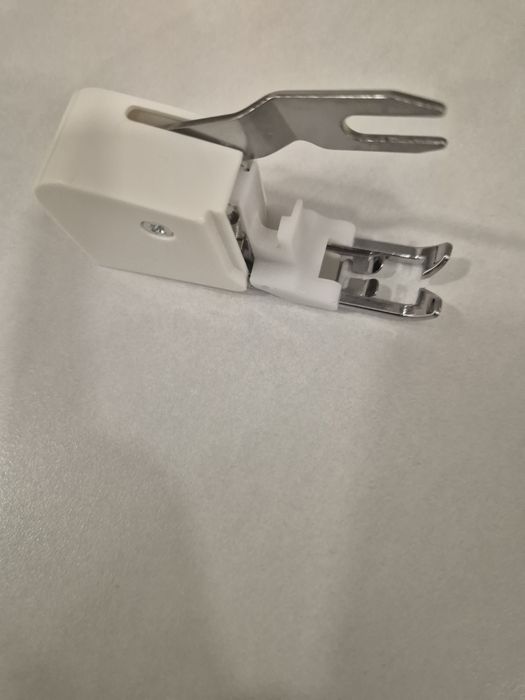 Лапка шагающая, для трикотажа и плотных тканей