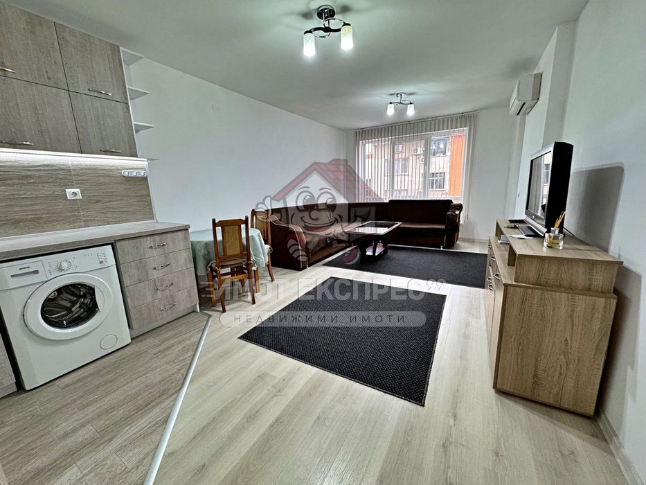 Двустаен обзаведен апартамент, с гараж, под наем, до Болницата