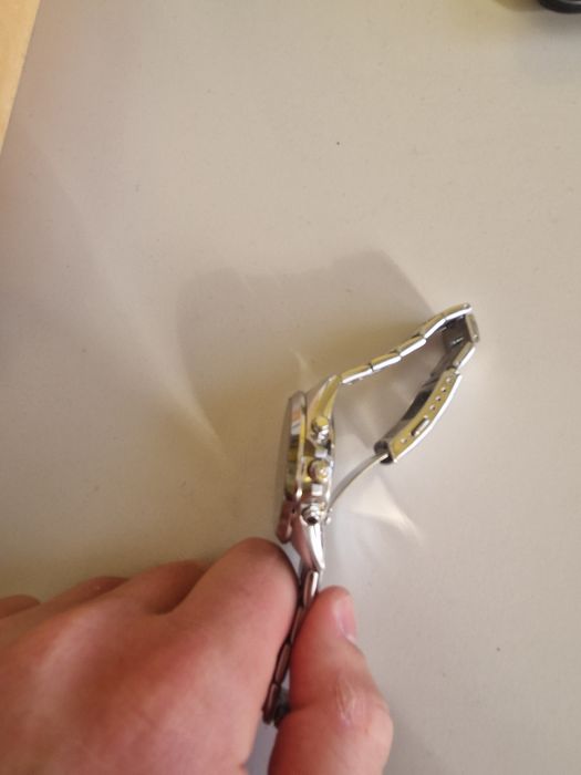 Часы Casio Edifice совершенно новые.