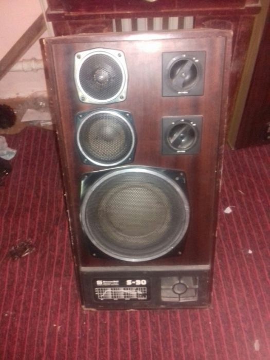 Установка Усилител Калонка Магнитафон в Авто