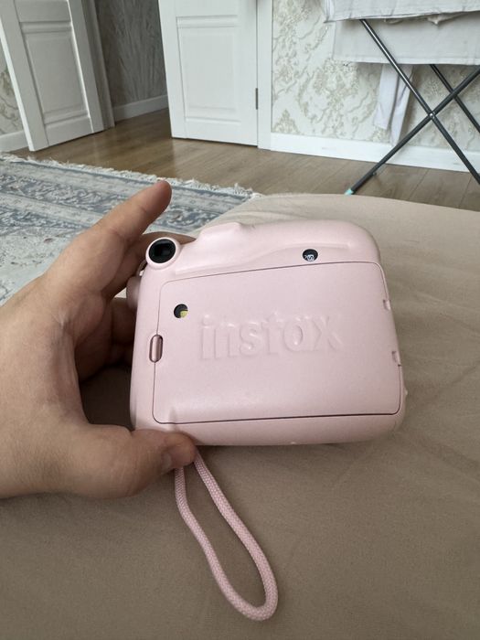 Instax фотоаппарат