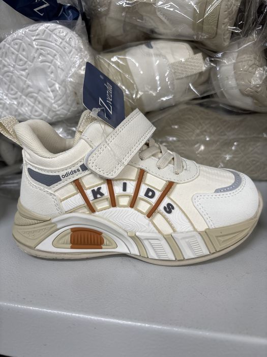 Кроссовки детские,подростковые