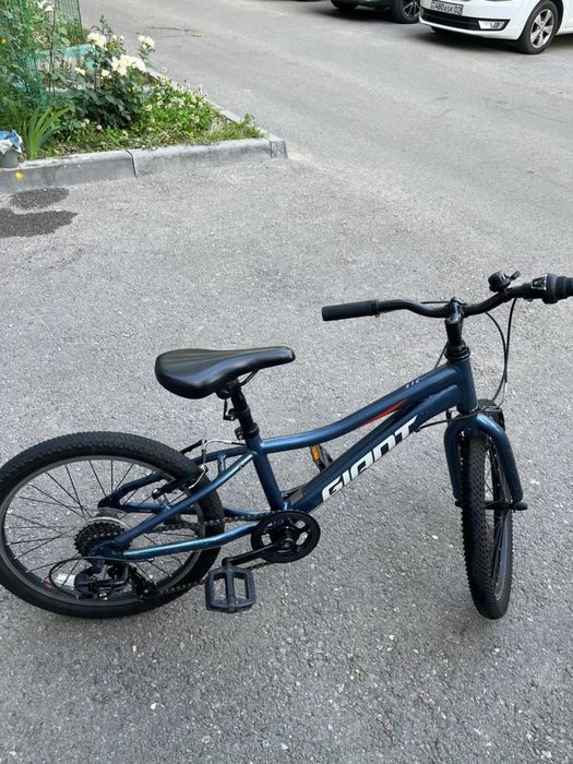 Продам велосипед giant оригинал