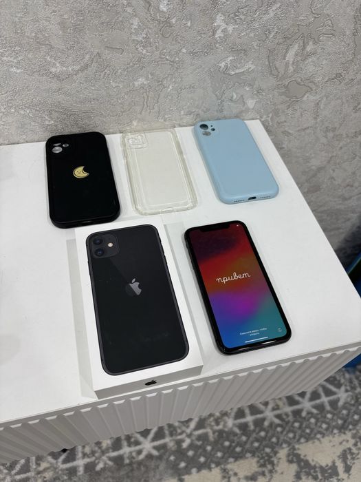 iPhone 11 128gb + каробка + чехлы