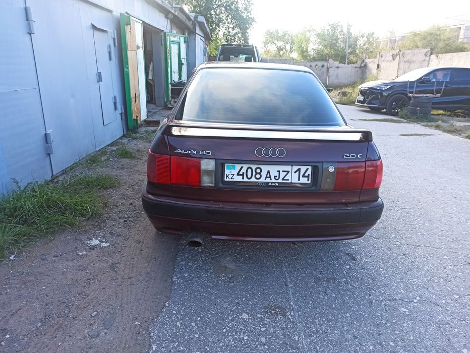 Ауди80 В4 1992 года.