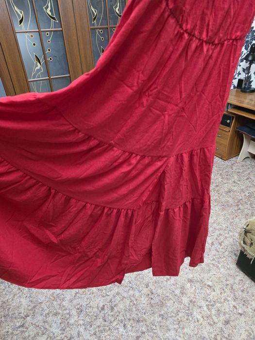 Продаю новое платье