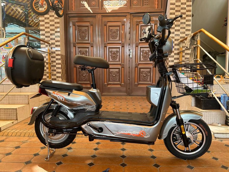 Elektro skuter yangi dastafka bor