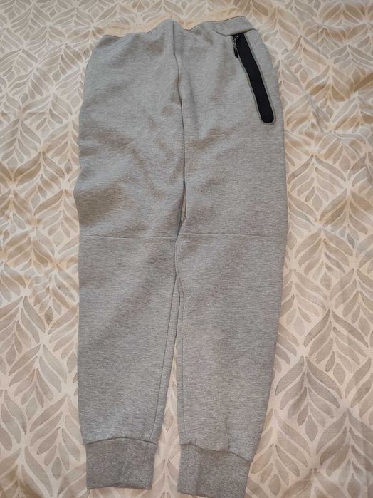 Долнище Nike tech fleece (размер ХS)