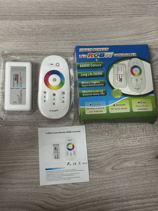 Controller Banda LED RGB Wirelles cu Touchscreen 2.4G