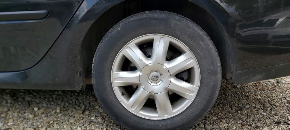 Dezmembrez Renault Laguna 3 berlina 2.0 D an 2009 cod motor M9R
