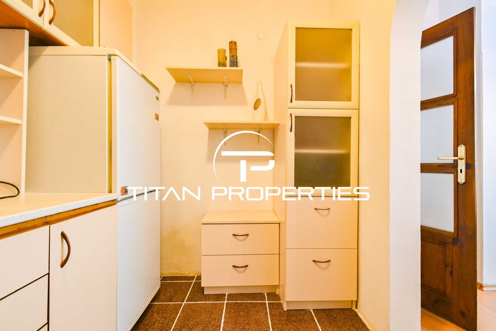 Дава се под наем Двустаен апартамент в София, Лозенец - 76 кв.м за 714 € - Снимка #12