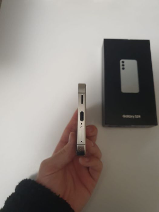 Samsung s24 128GB/8Ram!