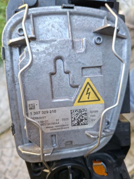 Десен фар Volvo  V50