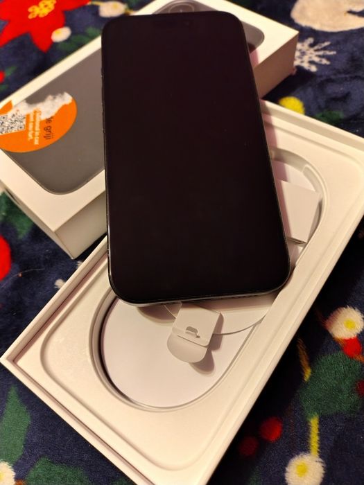 Vand iphone 16 de 256 gb la cutie