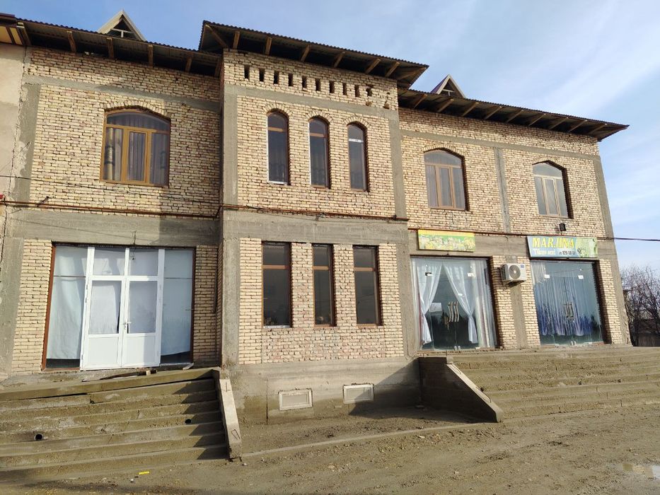 Работакда Уй сотилади