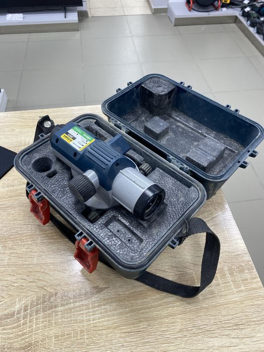 Нивелир Bosch GOL 26D (ТМ79)
