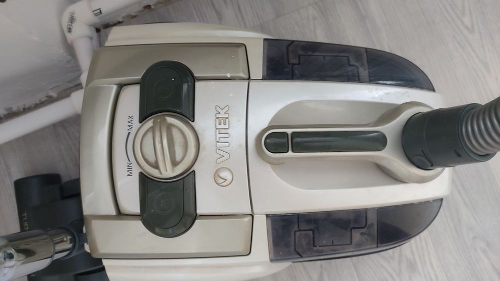 Пылесос vitek 1800w