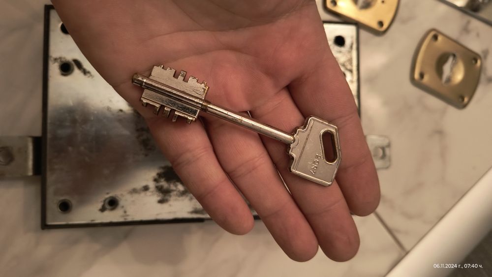 Брава iseo с четиристепено заключване